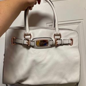 Michael kors white leather and rose gold bag